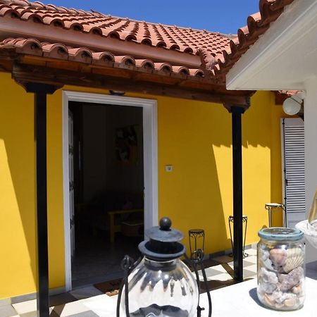 The Yellow Art Home Kalamata Exteriér fotografie