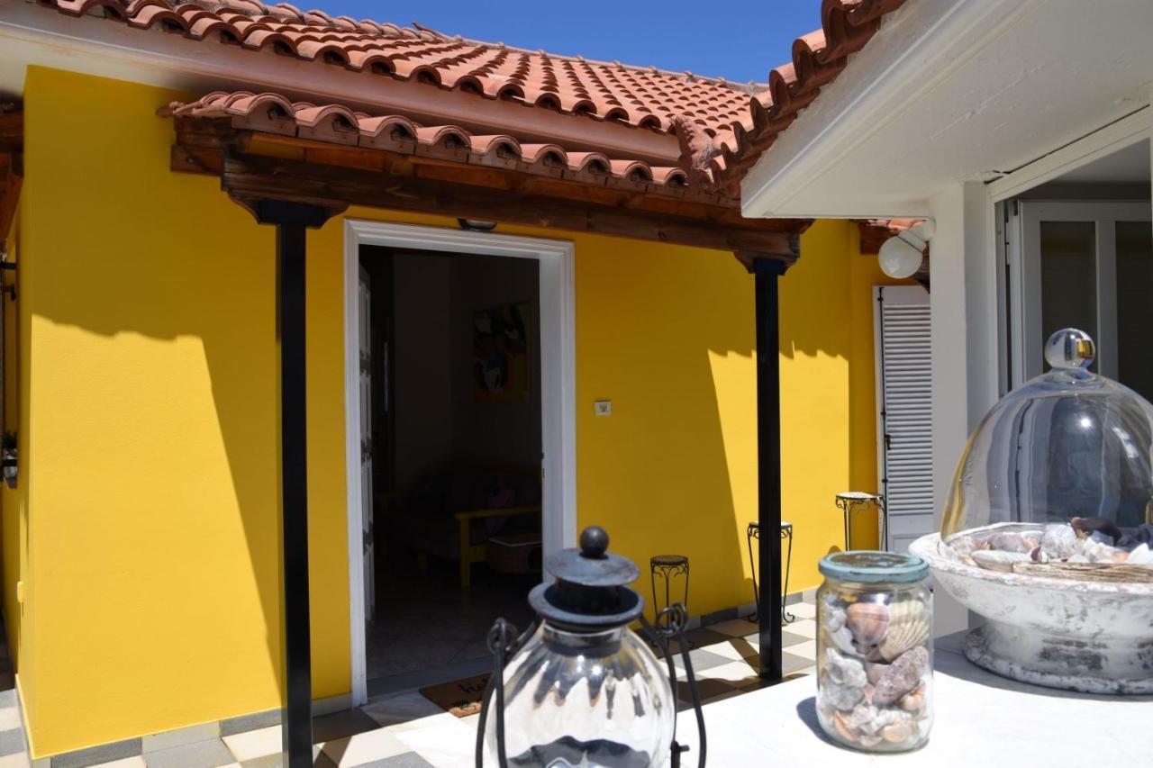 The Yellow Art Home Kalamata Exteriér fotografie